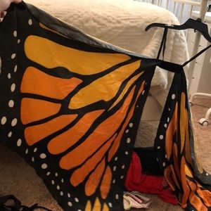 Monarch wings